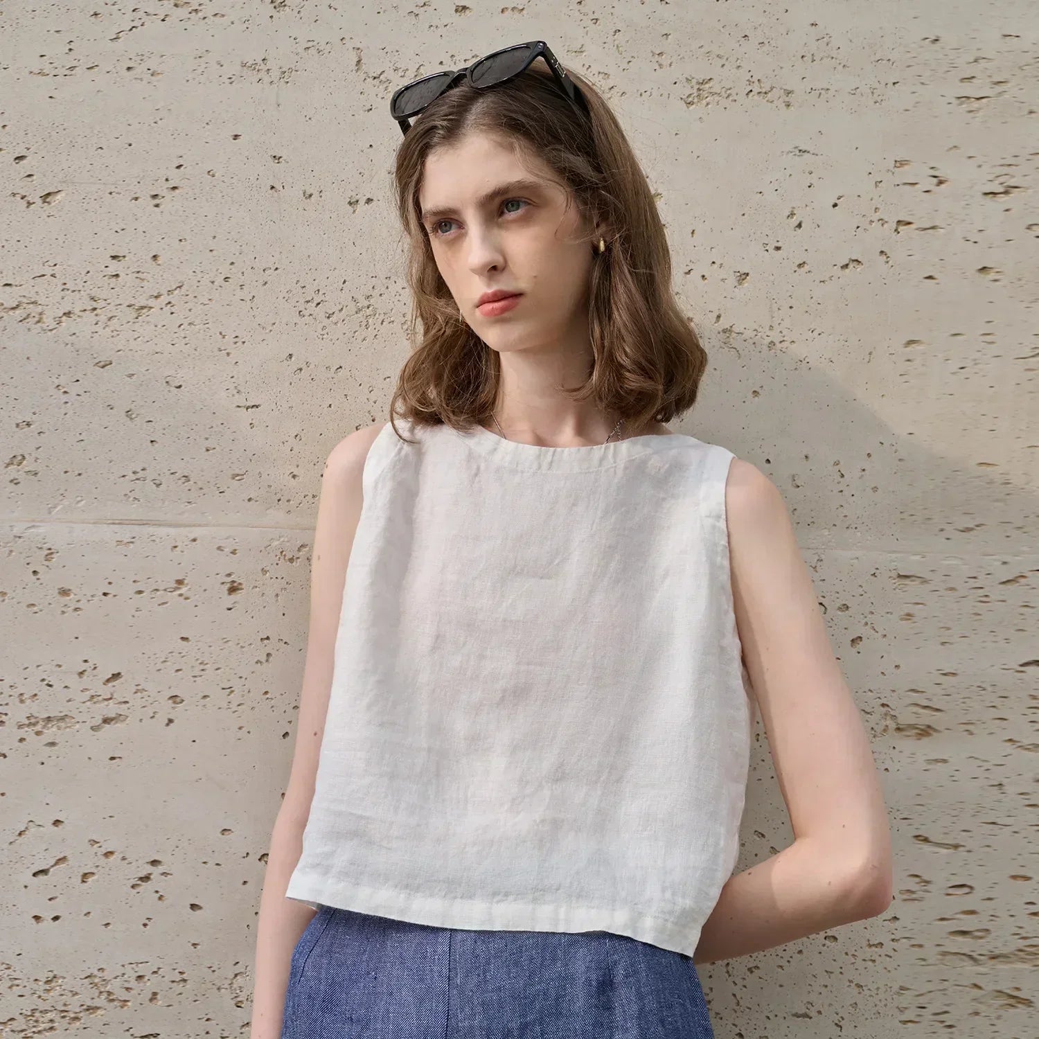 NOSTRA Ljubljana | Asimetrični laneni crop top