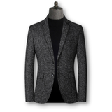 NOSTRA Ljubljana | Elegantno Sakoi i Karirani Materijal